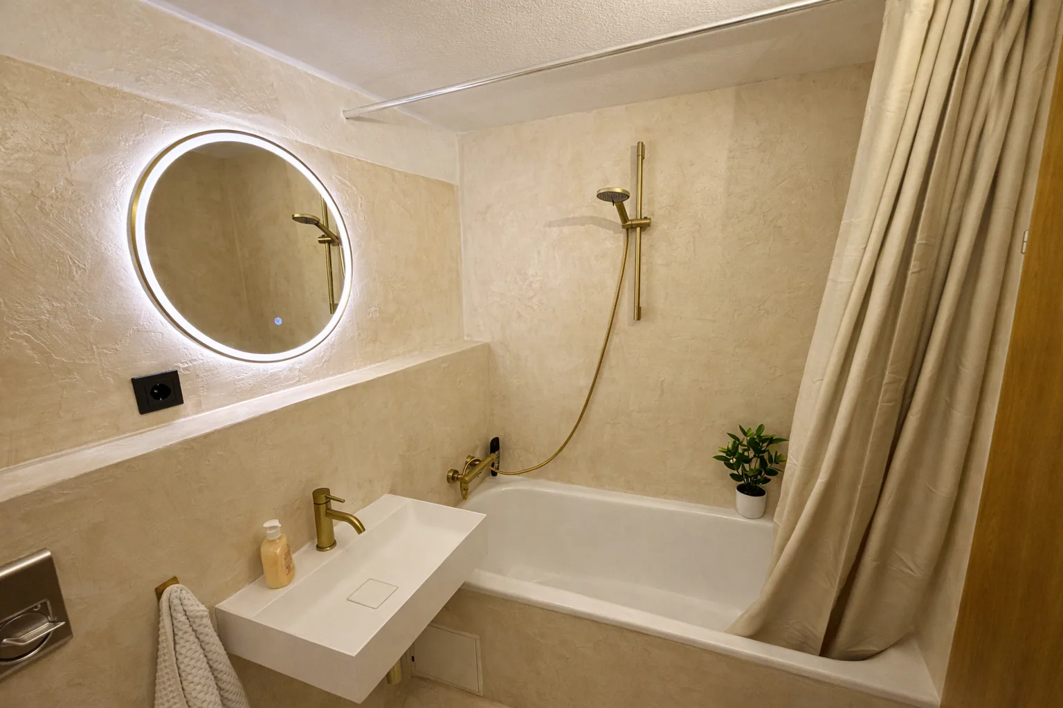 Modernes Apartment mit Parkplatz | Nähe Messe KA Bild 4